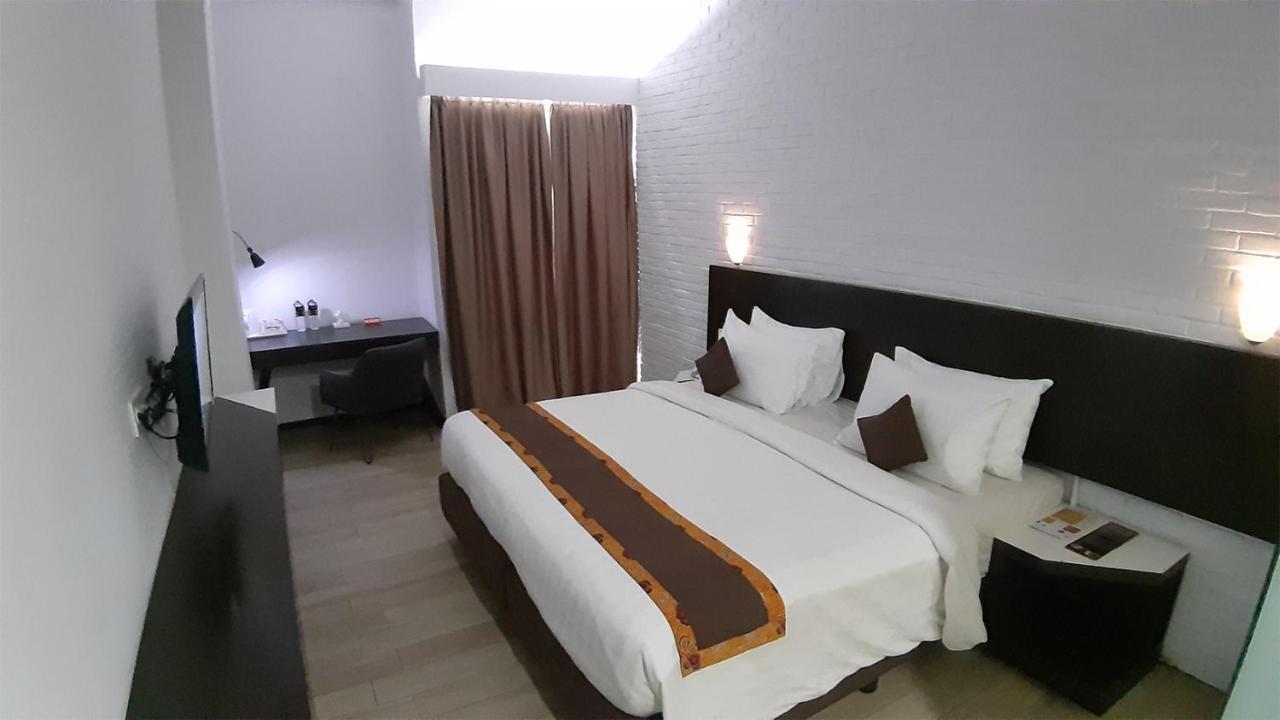 Xtra Hotel Bengkulu Exteriör bild
