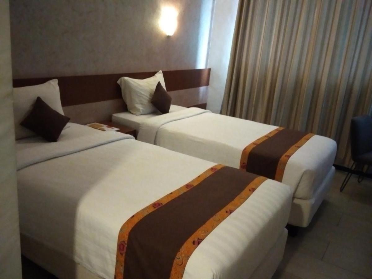 Xtra Hotel Bengkulu Exteriör bild